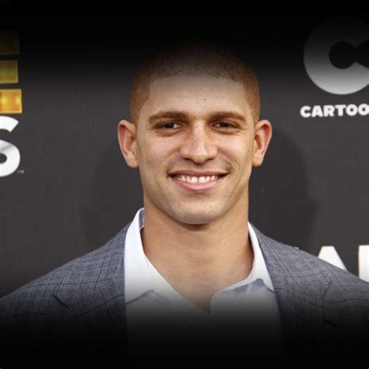 
Santiago Castillo Height, Weight, Net Worth, Age, Birthday, Wikipedia, Who, Nationality, Biography 